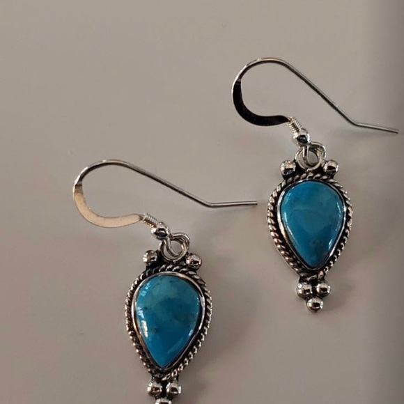 925 Sterling Silver /Turquoise / Earrings - Picture 4 of 5